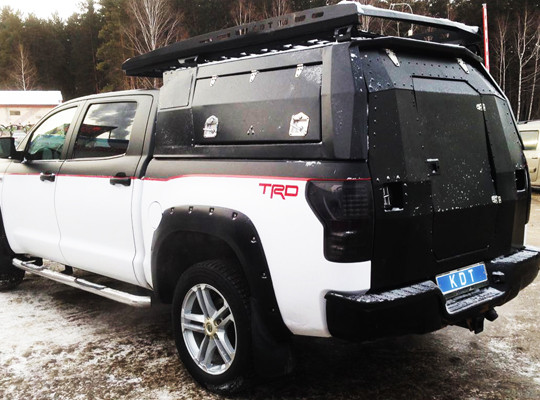 Кунг экспедиционный увеличенный трехдверный "Лабаз" - Toyota Tundra (2007-2013 г.в.)