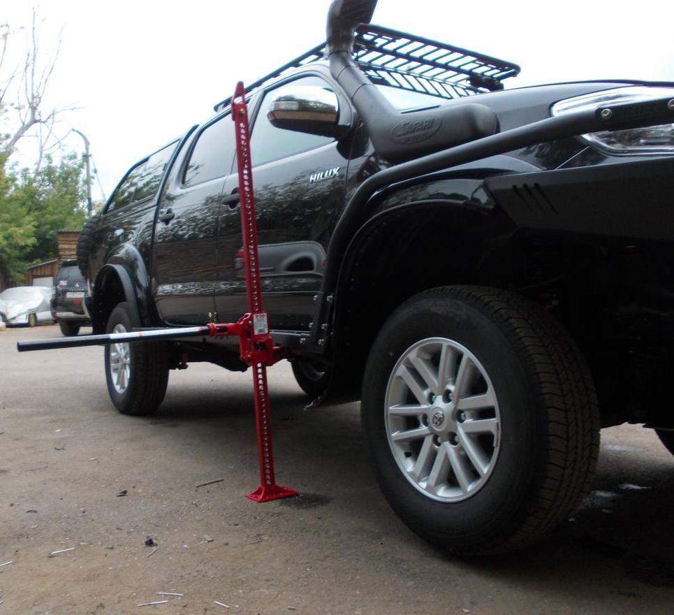Пороги силовые алюминиевые II поколения - Toyota HILUX