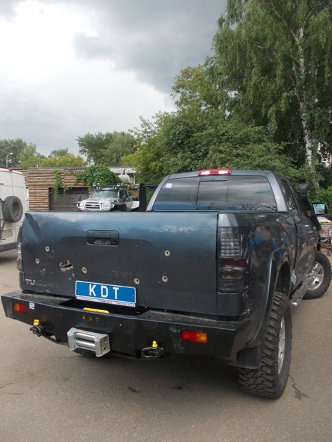 Задний силовой бампер (2) - Toyota Tundra