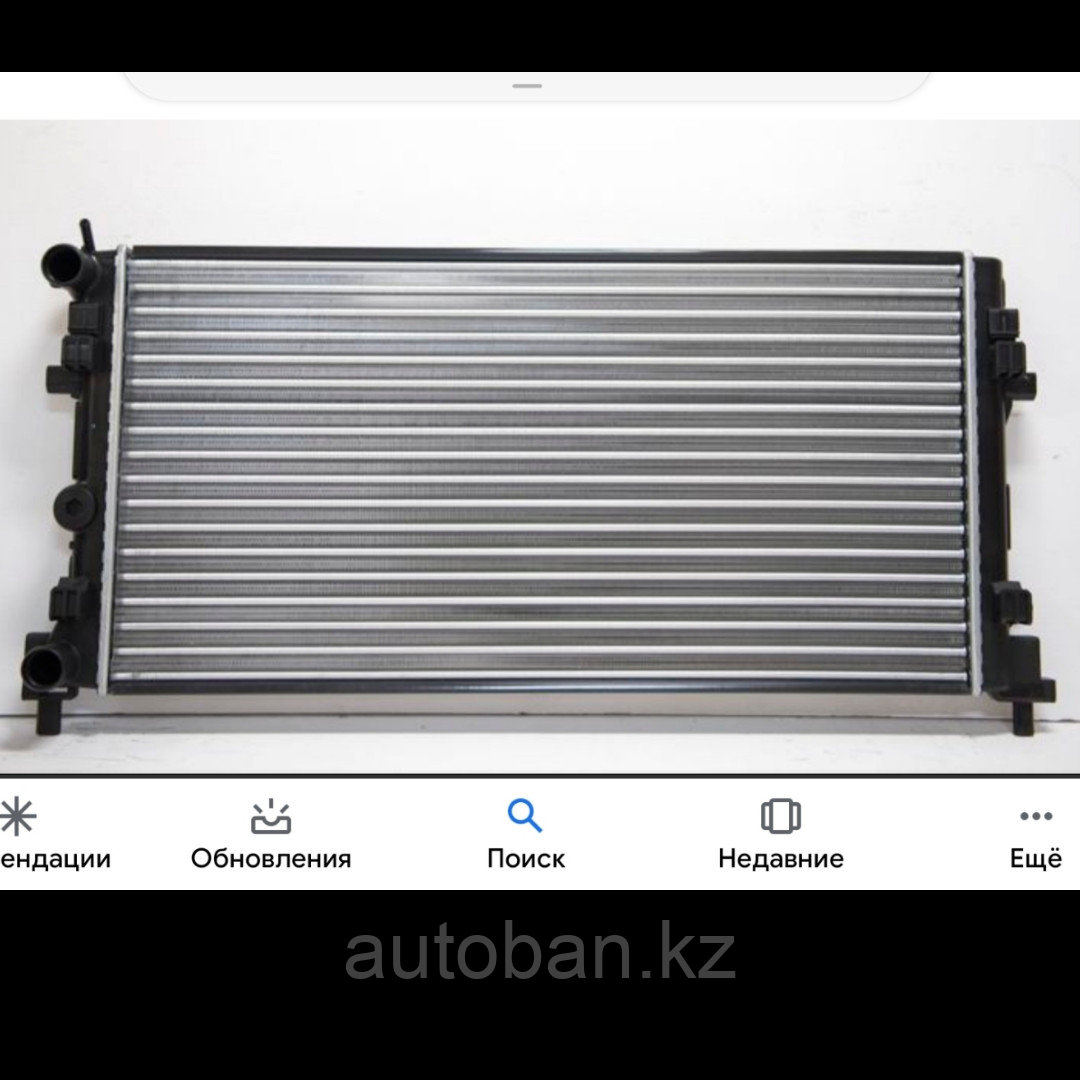 Радиатор охлаждения Skoda Rapid