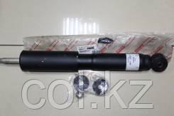 Стойка амортизационная FR LAND CRUISER PRADO 150 12- VX/KDSS
