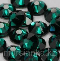 Swarovski Emerald из "Мегамикс №1", 90шт