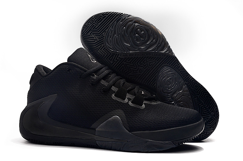 Баскетбольные кроссовки Nike Zoom Freak 1 "All Black" from Giannis Adetokunbo - фото 1 - id-p71260007
