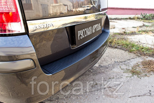 Накладка на задний бампер Opel Astra универсал 2006-2012, фото 2