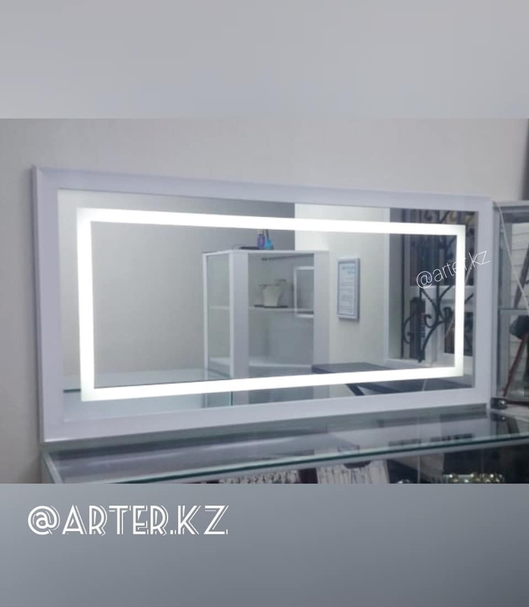 Зеркало с LED-подсветкой и пескоструйным рисунком, 600(В)х1600(Ш)мм