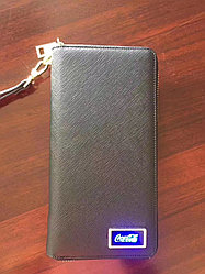 Кошелек с зарядкой для телефона и LED панелью