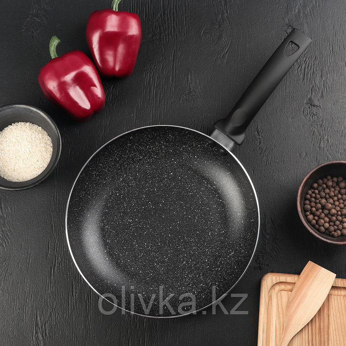 Сковорода «Eco.Black» 24 см, с антипригарным покрытием, ручка soft-touch, индукционное дно