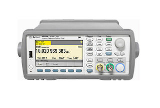 53220A – Универсальный частотомер/таймер, 350 МГц, 12 разрядов/с, 100 пс