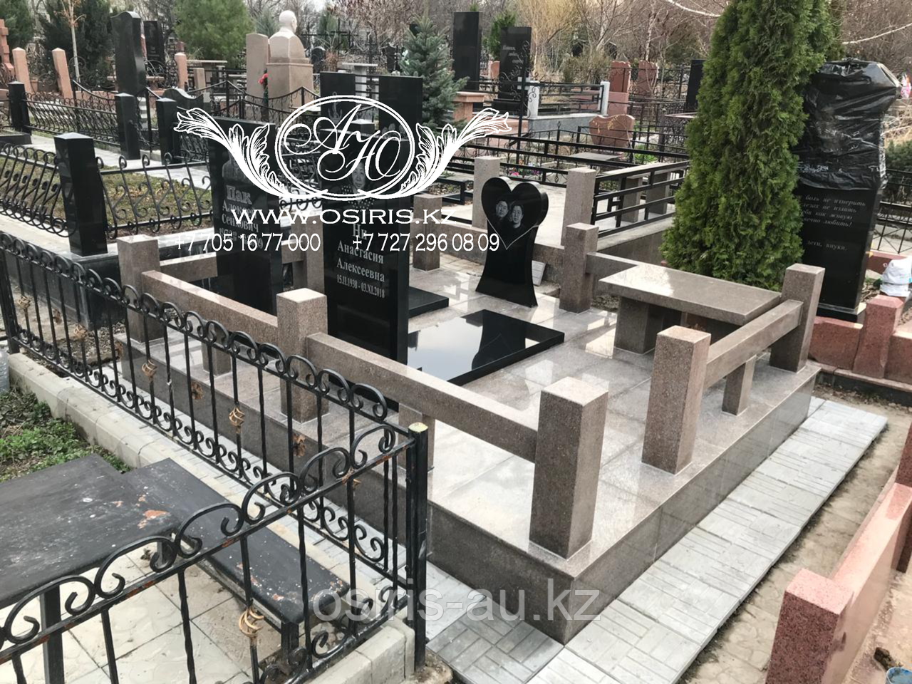Гранитные мемориальные комплексы