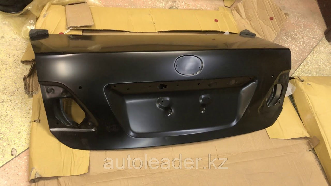 Крышка багажника Corolla 2007-2012 Europe/USA