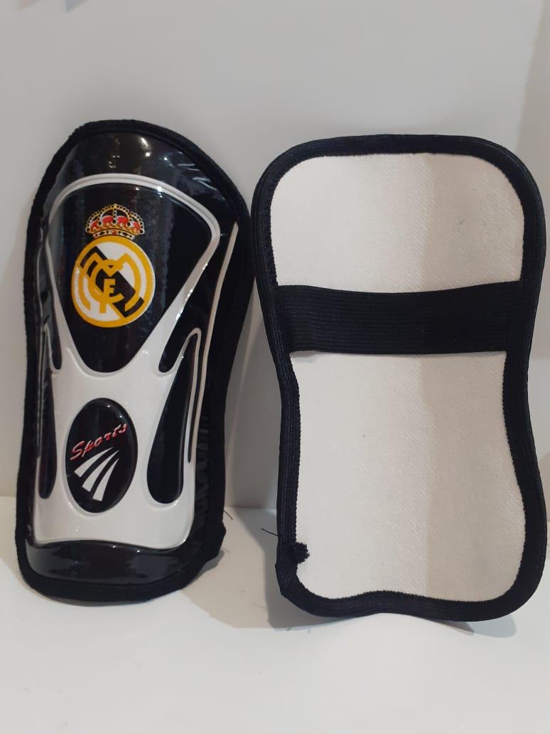 Футбольные щитки Real Madrid  (цвет чёрный)