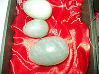 Қынаптық нефрит жұмыртқалары