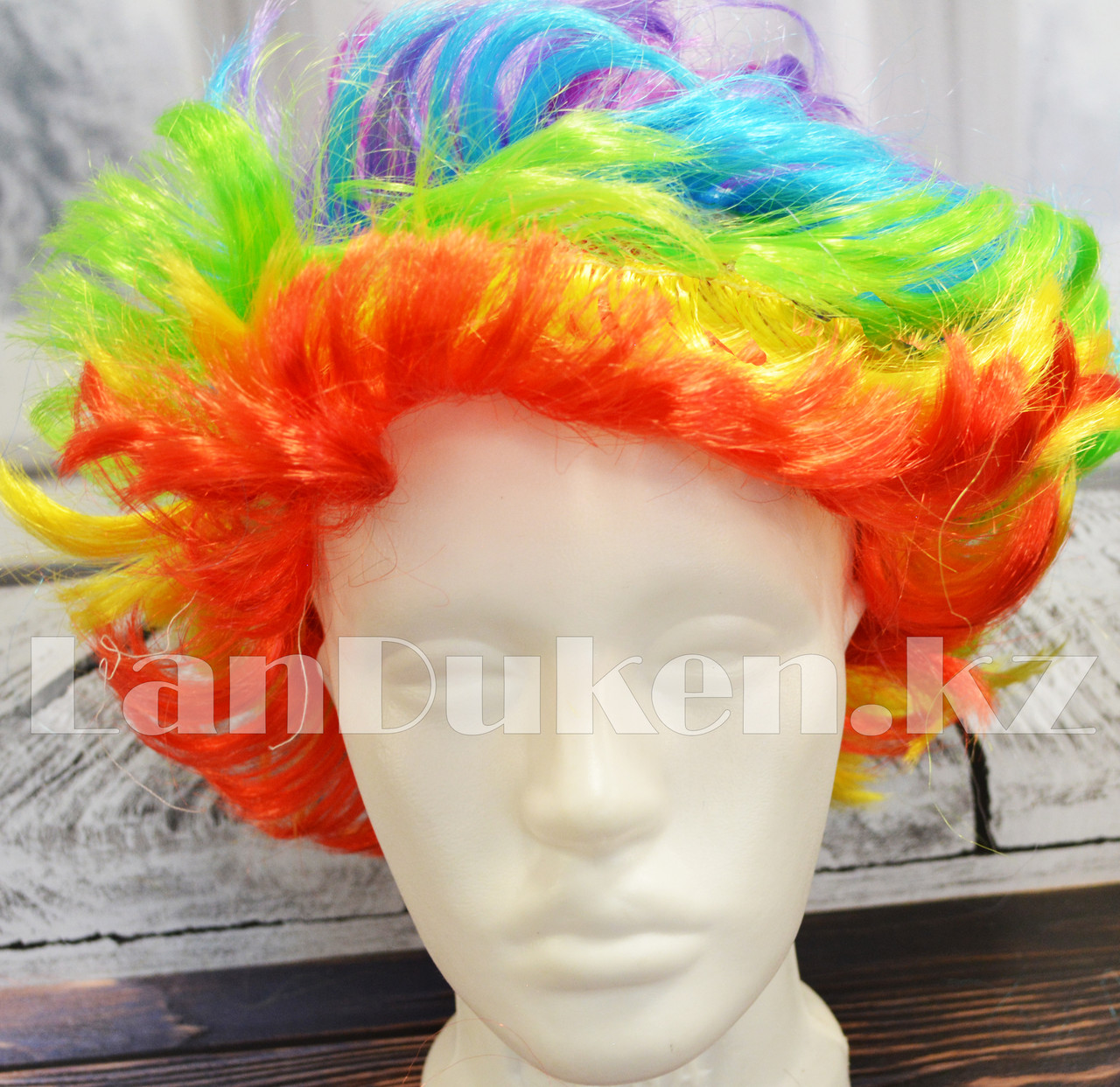 Парик для клоуна цветной карнавальный в ассортименте (разноцветный объемный парик) - фото 2 - id-p71987264