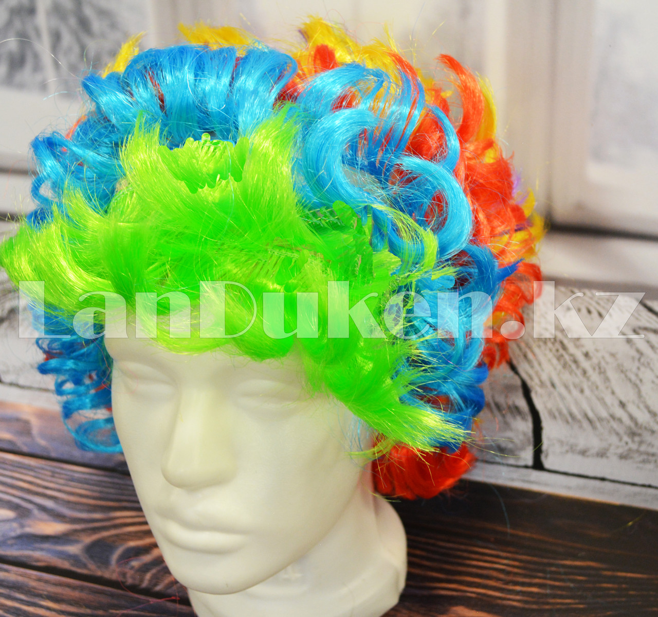 Парик для клоуна цветной карнавальный в ассортименте (разноцветный объемный парик) - фото 9 - id-p71987264