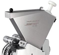 Воронка загрузочная из н/ж стали (2 л) с пластмассовым толкателем, Fritsch