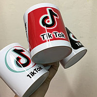 Кружки с логотипом TikTok ТикТок.