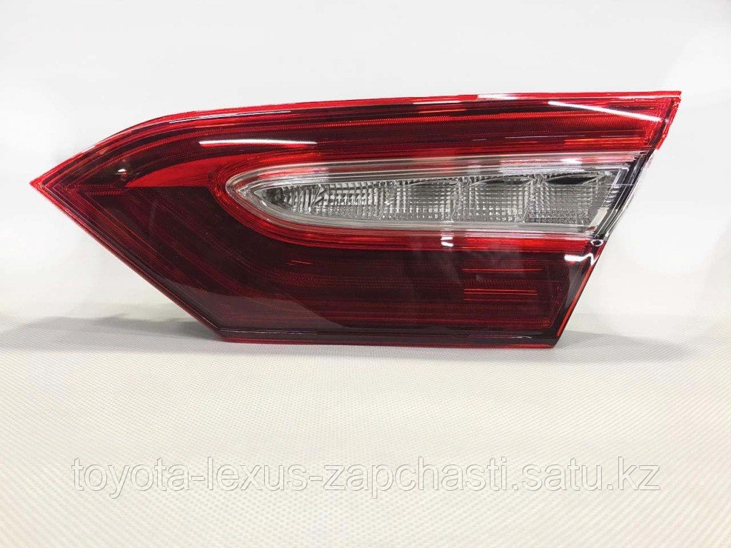 Фонарь крышки багажника LED CAMRY 70