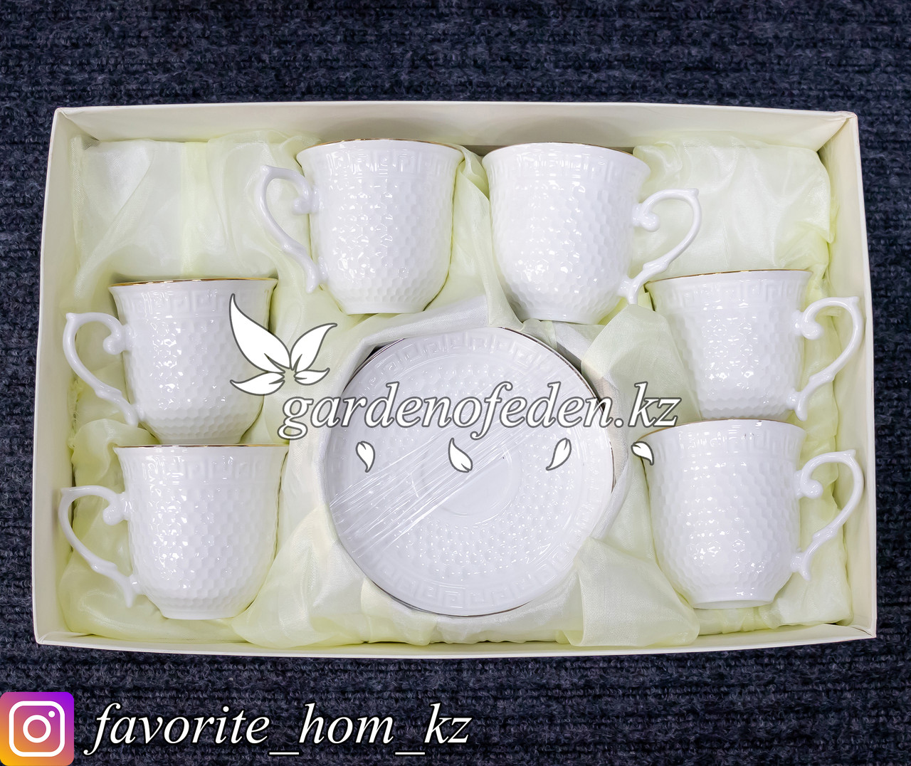 Набор керамических чашек с блюдцами. Материал: Керамика. Цвет: Белый. Набор: 6 Чашек + 6 блюдец.