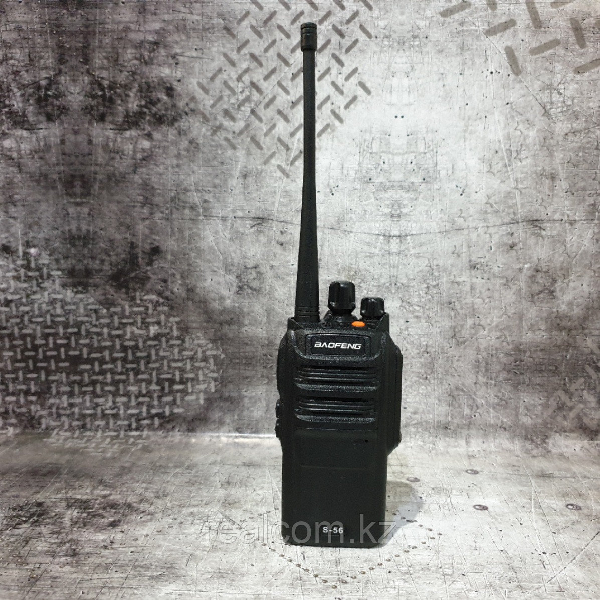 Радиостанция носимая Baofeng S-56