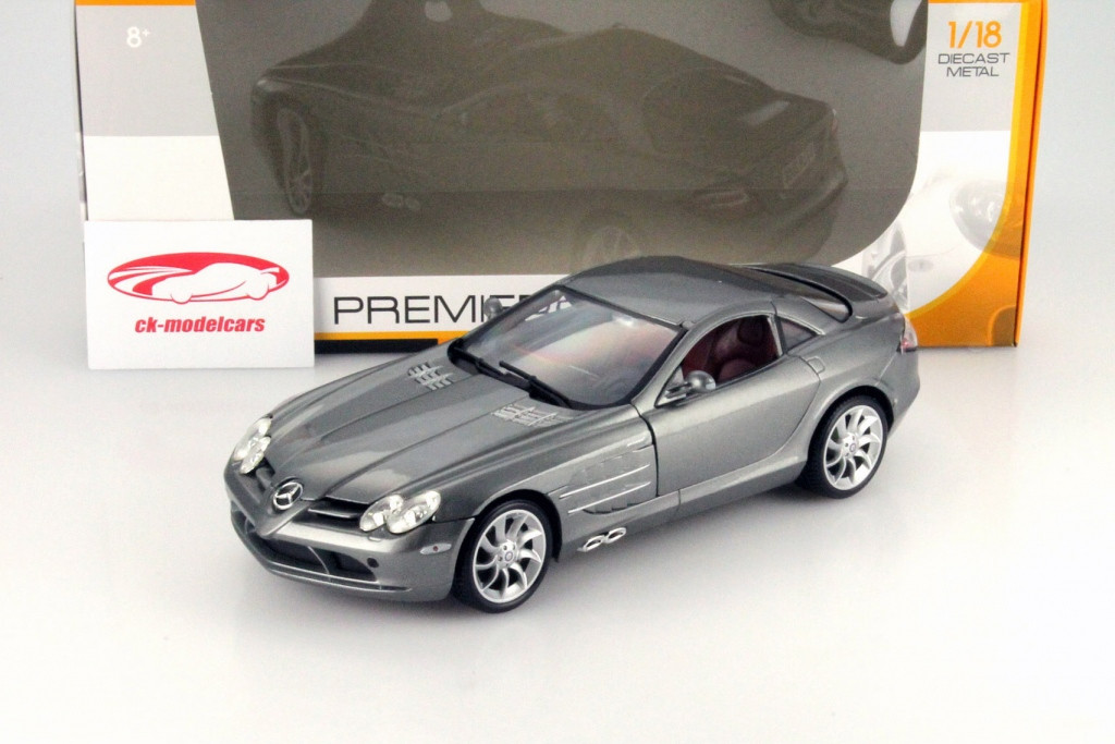 1/18 Maisto Металлическая модель Mercedes-Benz SLR McLaren, в ассортименте
