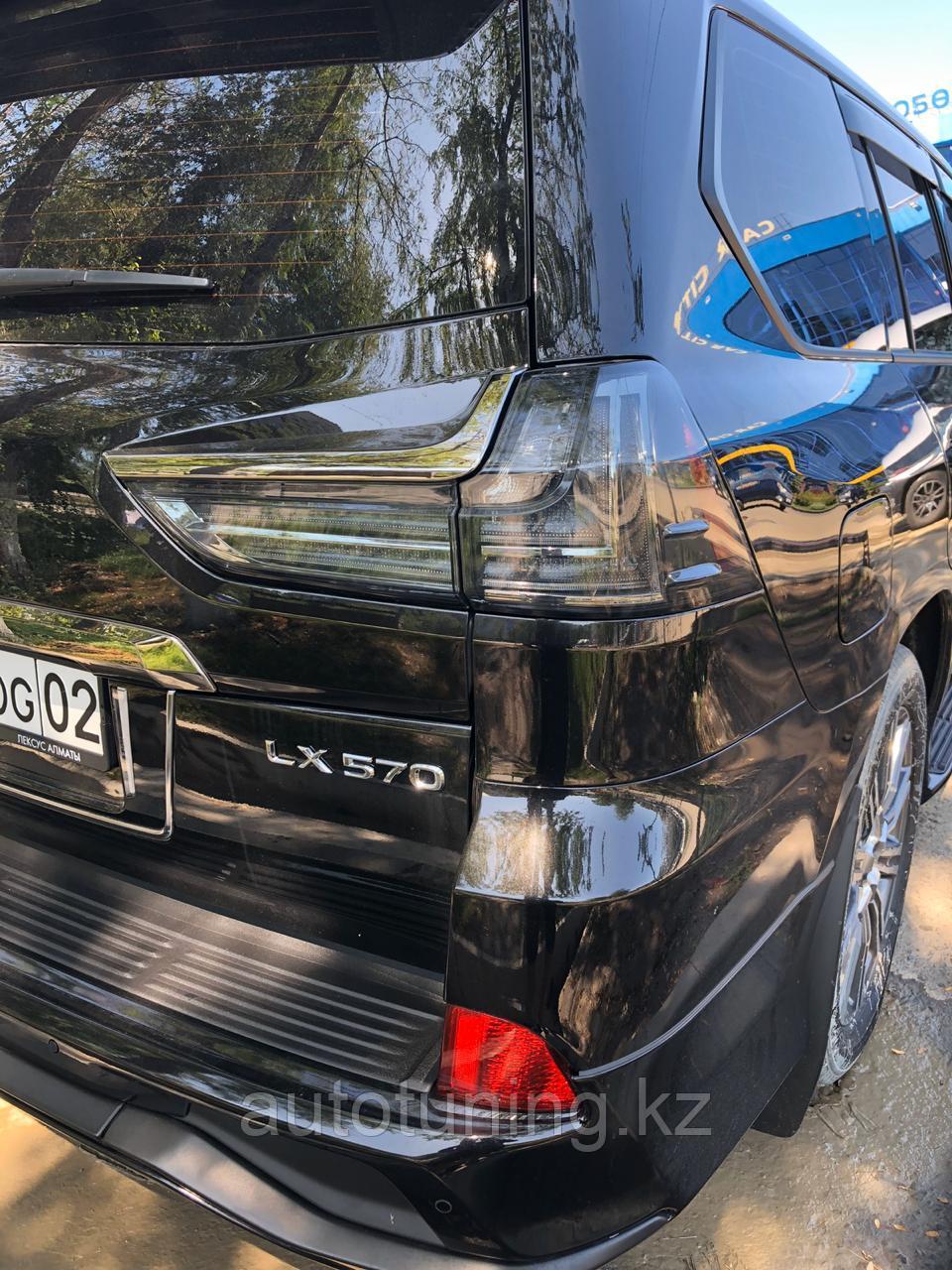 Задние фонари Black Vision на LEXUS LX450D / LX570 с 2016 г.в по н.в. - фото 3 - id-p73096453