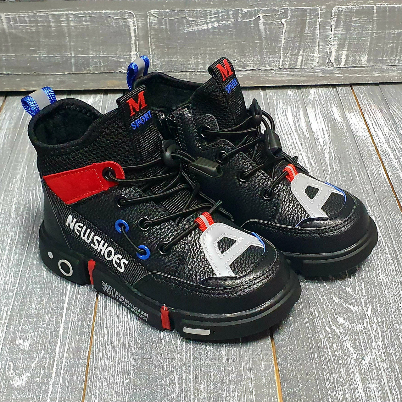 Ботинки черные shoes, красно-черные