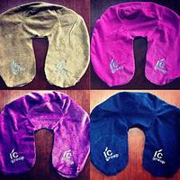 Вышивка на чехлах для подушек