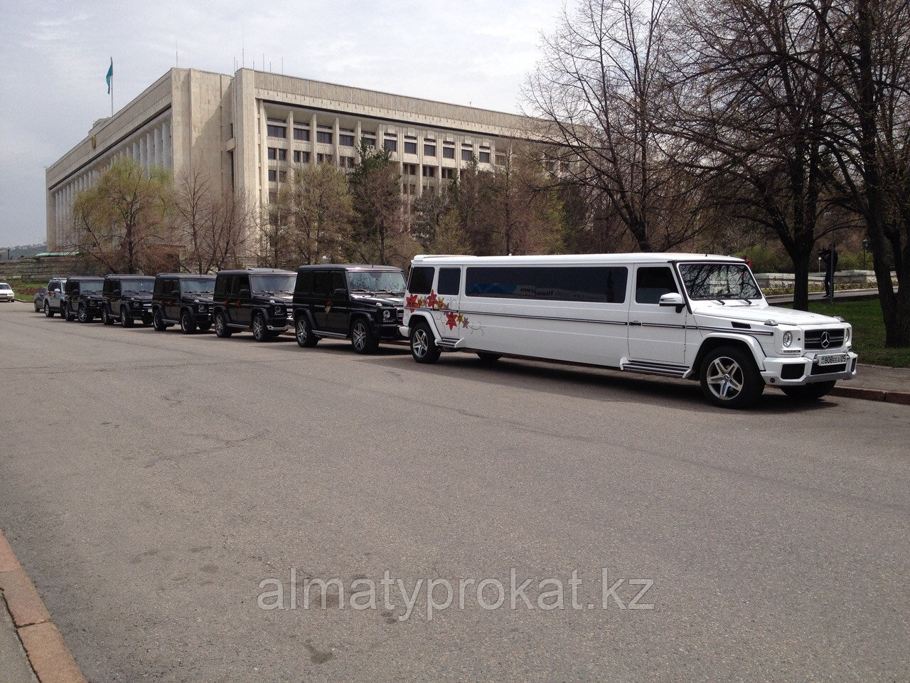 Аренда лимузина Mercedes G500 (Гелендваген)