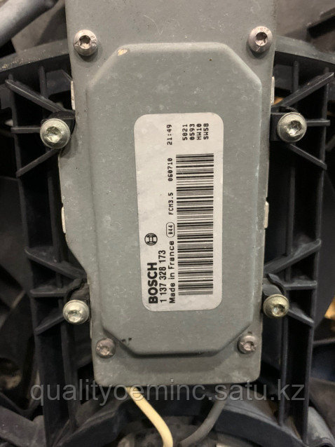 1137328173 - Блок управления вентилятором (реле) Audi Q7 (4L)
