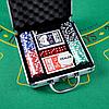 Покер в металлическом кейсе (карты 2 колоды, фишки 100 шт, 5 кубиков), 20х20 см микс