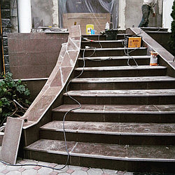 Монтаж лестниц из гранита