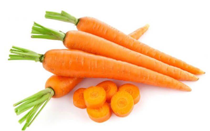 Ересек порно жұлдыз Лиза Эннмен күндізгі дивандағы секс