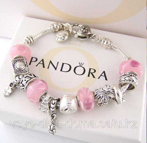 Браслет Pandora и серьги Dior в подарок