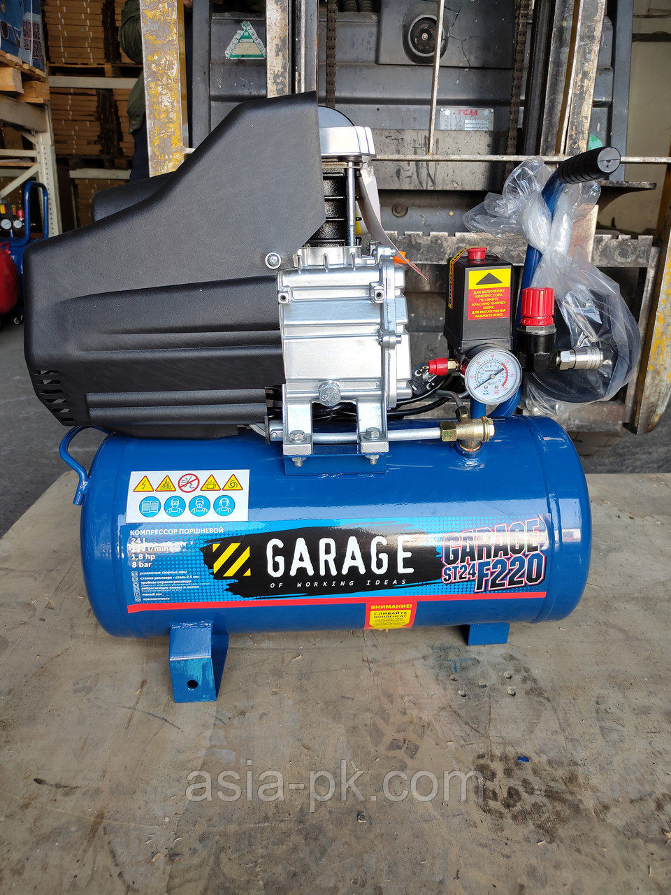 Поршневой компрессор Garage РК24.F250/1.3