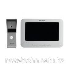 Hikvision DS-KIS205 Комплект DS-KB2421-IM (вызывная панель) + DS-KH2220-S (монитор 7“)