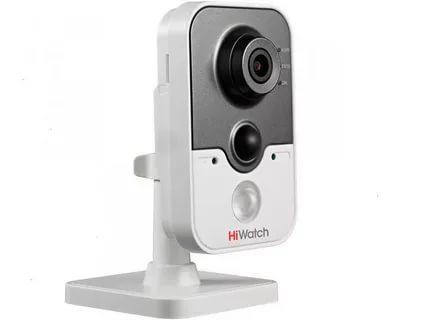 Кубическая IP видеокамера HiWatch DS-I114W (WiFi)