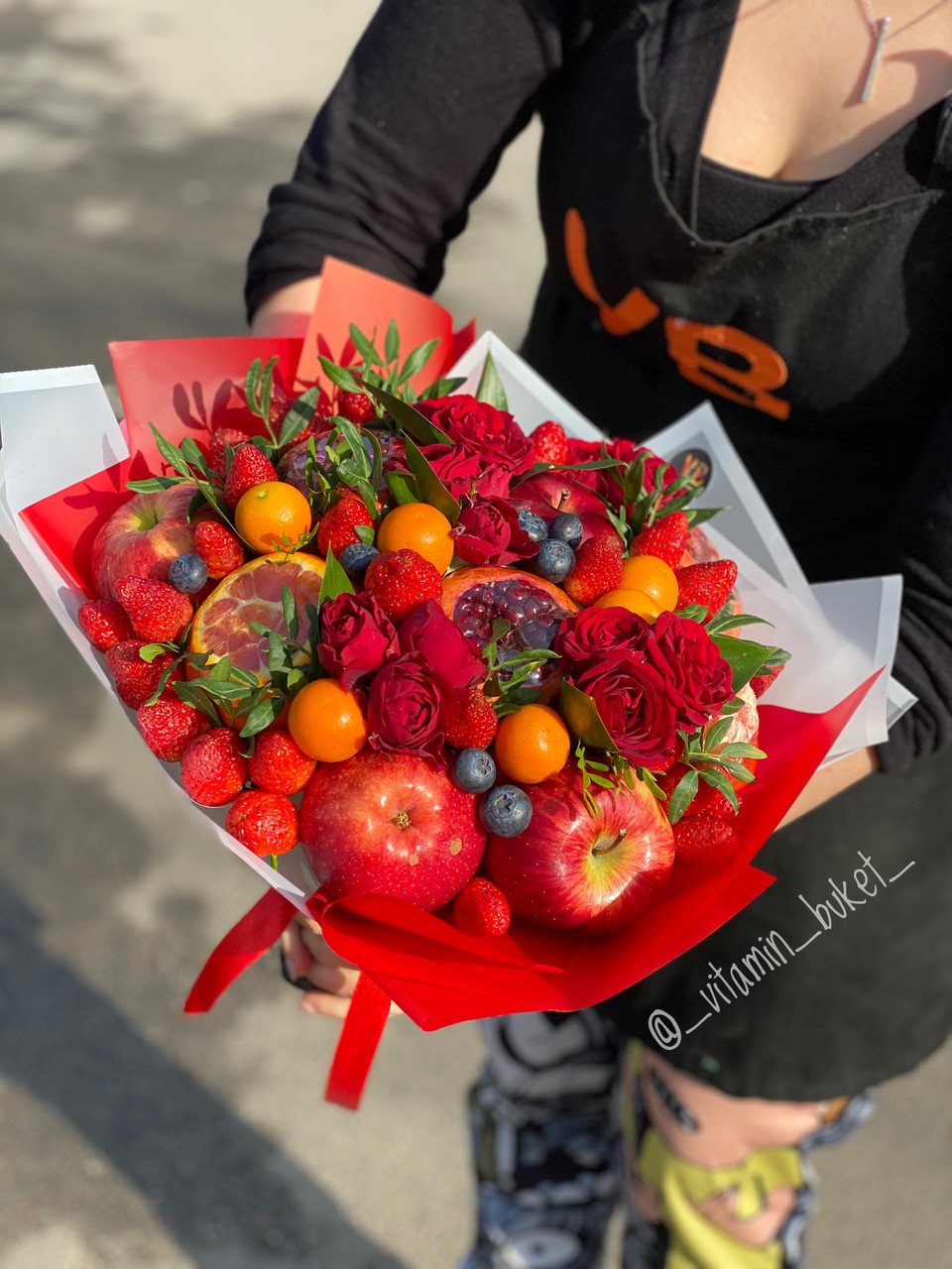 Фруктовый букет с ягодами голубики - фото 1 - id-p74431181