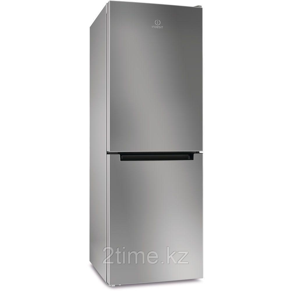Холодильник Indesit DFE 4160 S двухкамерный