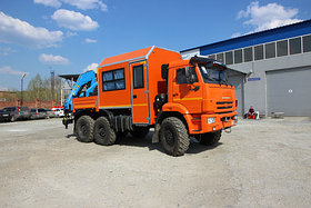 Грузопассажирский автомобиль с КМУ