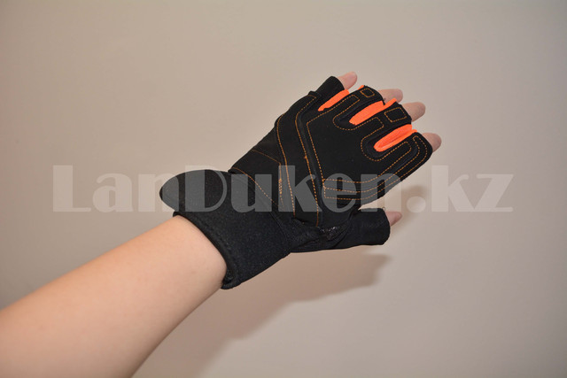 Perchatki dlya fitnesa i trenazherov, turnika (bez pal'cev) s kozhanymi vstavkami L cherno-oranzhevye
