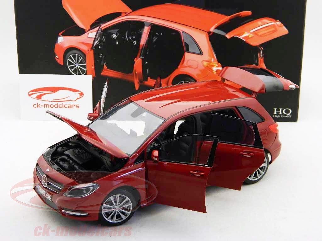 1/18 Norev Коллекционная модель Mercedes-Benz B180 2011 183559 - фото 4 - id-p7610940