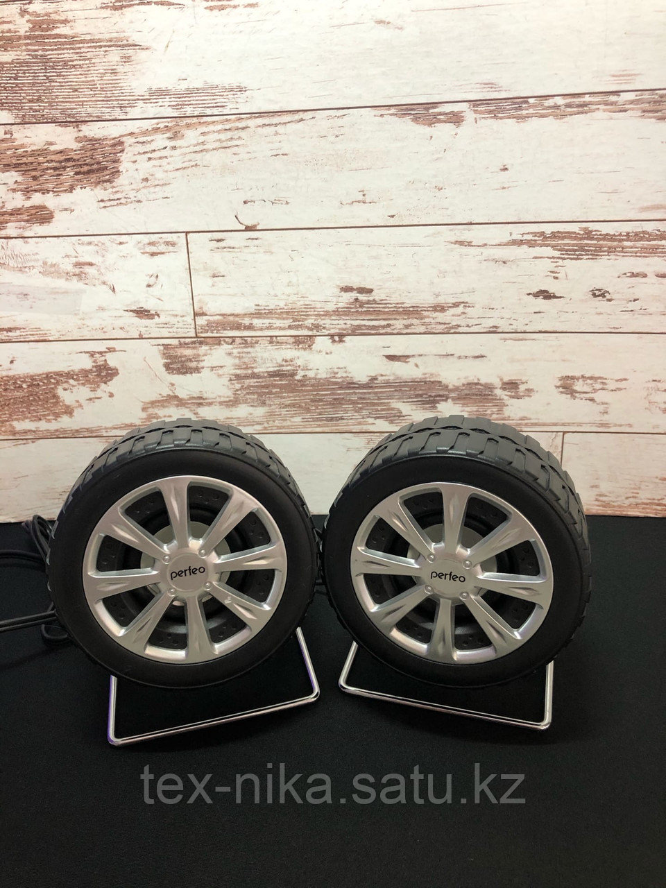 Компьютерные колонки Perfeo WHEELS