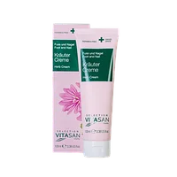 Крем для ног с травами увлажняет, питает и смягчает, заживляет мелкие трещинки на ногах, снимает усталость