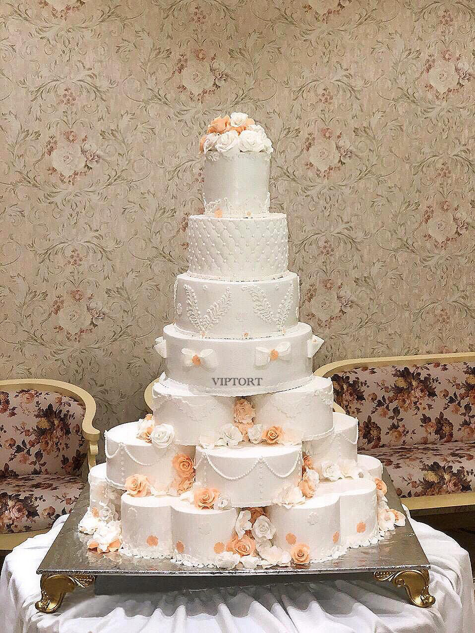 Свадебные торты на заказ в Алматы
