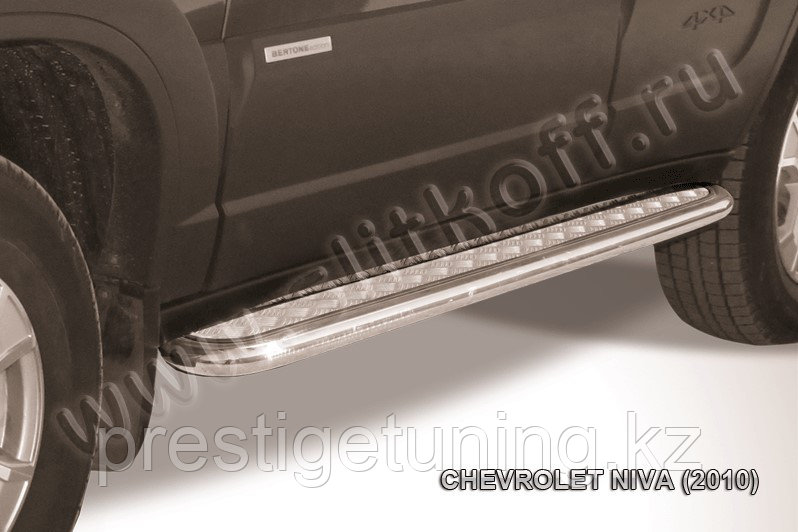 Защита порогов d57 с листом усиленная Chevrolet Niva 2010-