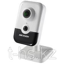 Hikvision DS-2CD2423G0-IW (2,8 мм) IP кубическая видеокамера 2МП, WI-FI