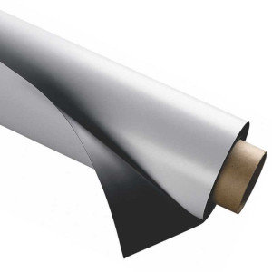 Магнитный винил 0,7 мм с клеевой основой.