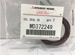 Сальник MD120700 лобовой Mitsubishi MD372249 Оригинал
