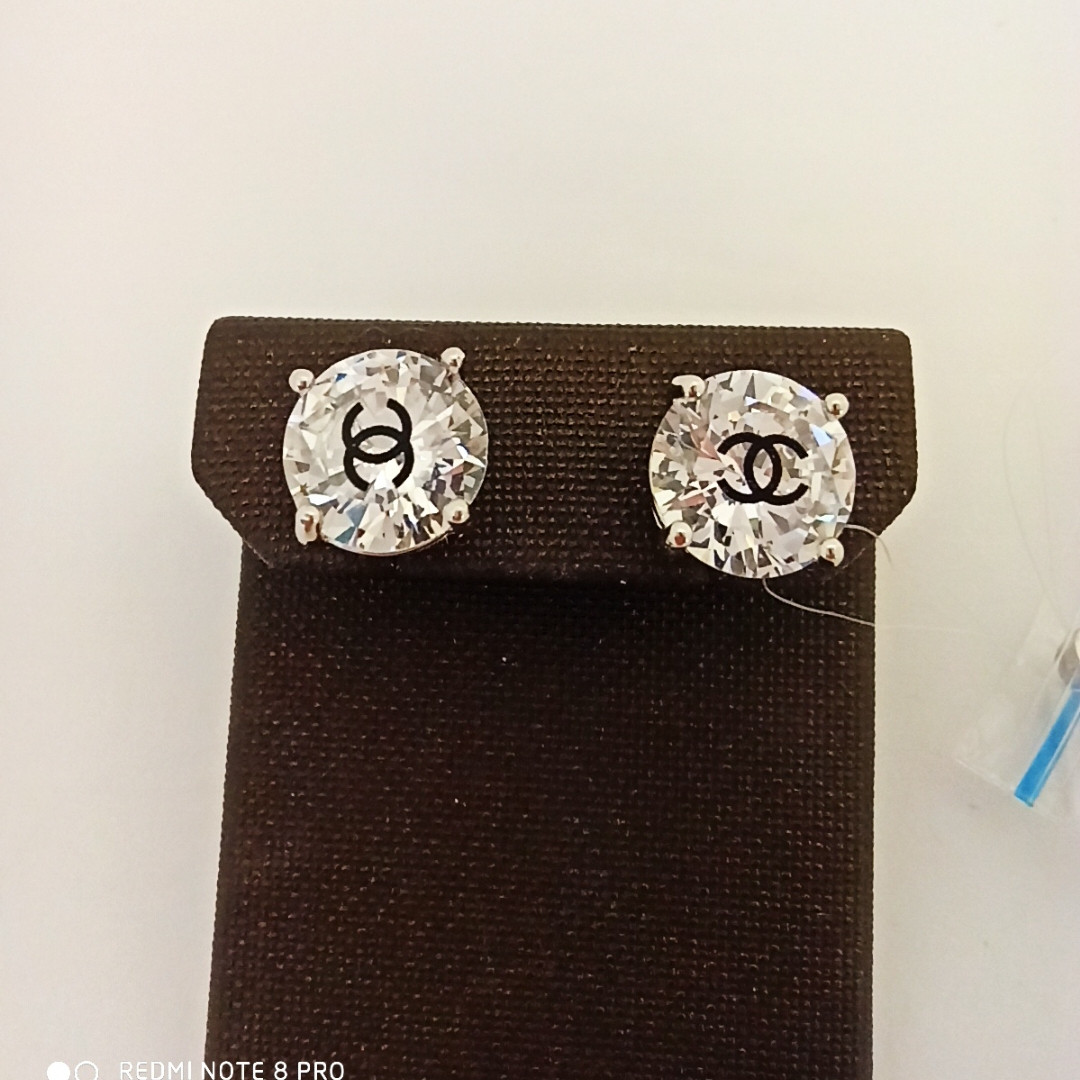 Пусеты «Chanel » / бижутерия