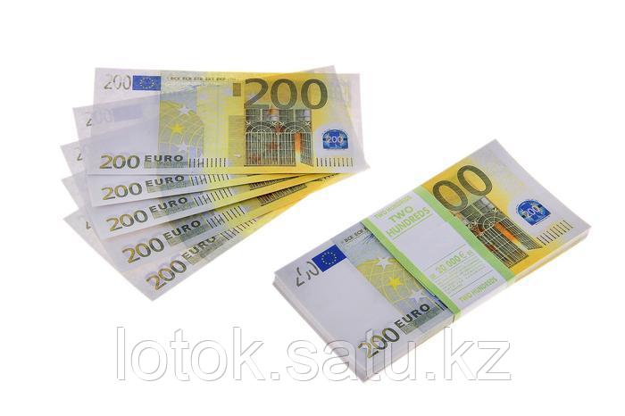 Пачка сувенирных бутафорских купюр 200 евро